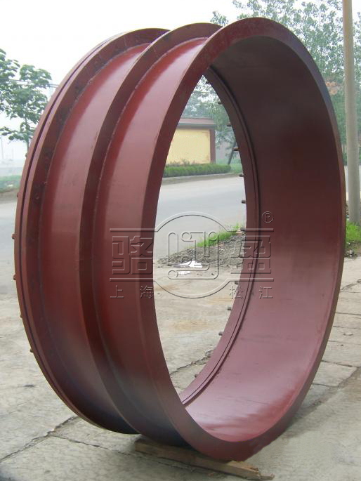 大型<a href=http://www.www.efficientcleaningsolutions.com target=_blank class=infotextkey>防水套管</a>